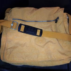 Kipling Expandable Messenger bag